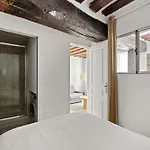 Appartement Typiquement Parisien